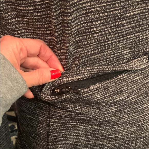 Lululemon Base Runner 1/2 Zip Pullover Size 8 Coco Pique Black White Rulu Fabric - Picture 4 of 7